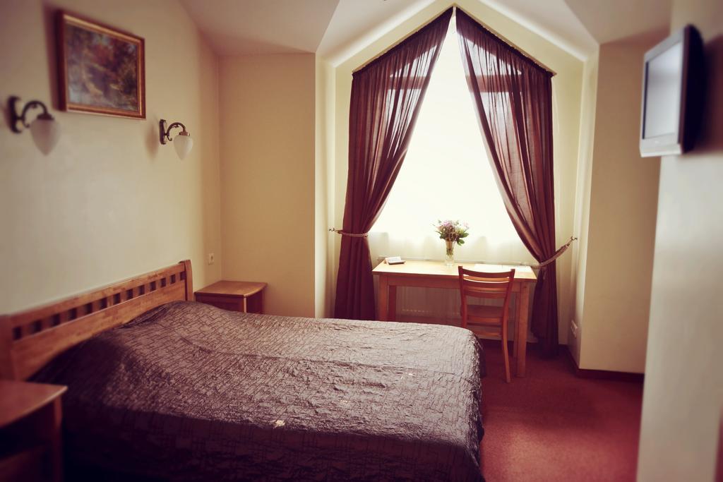 Riverside Hotel ريغا الغرفة الصورة