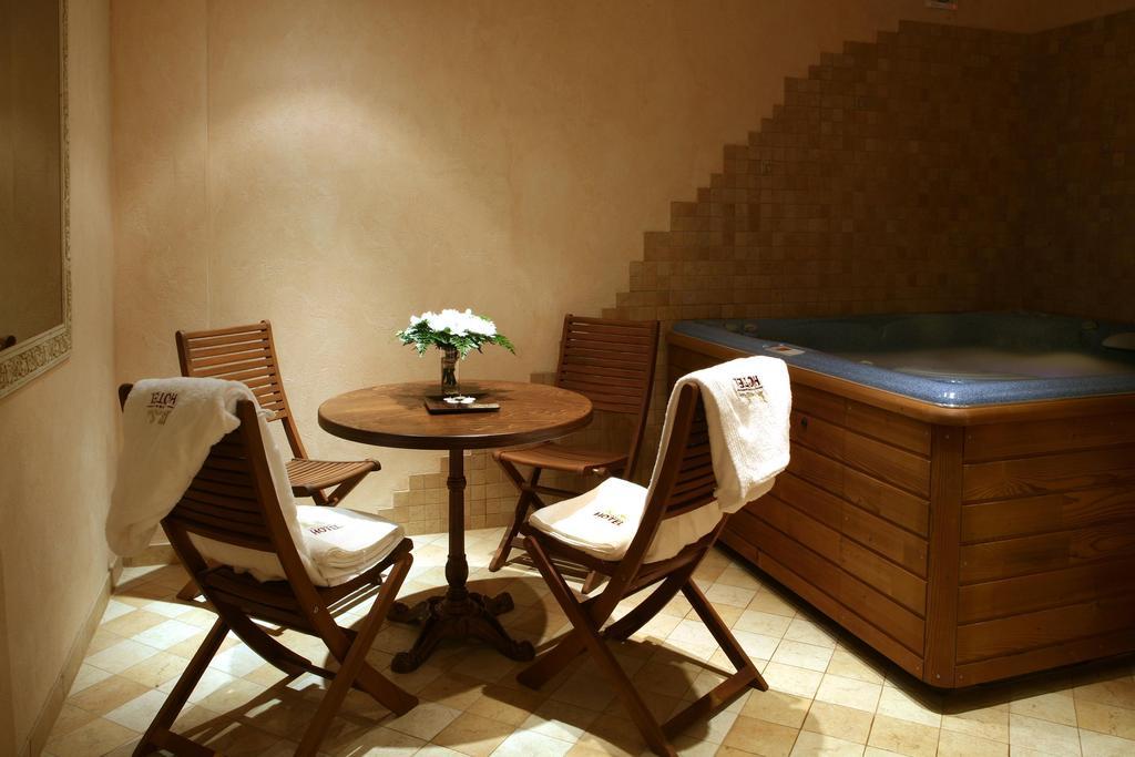 Riverside Hotel ريغا المظهر الخارجي الصورة